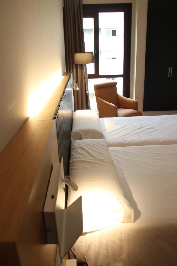 Hotel Alcantara กาเซเรส ภายนอก รูปภาพ