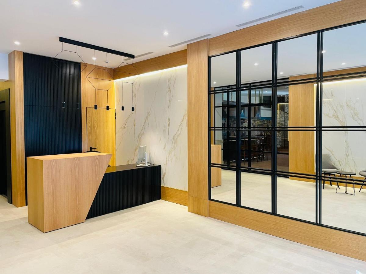 Hotel Alcantara กาเซเรส ภายนอก รูปภาพ